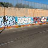 Su entrambi i lati dell'arteria vari artisti si sono sbizzarriti usando il "wild style", cio� quello stile che prevede l'intrecccio stretto delle lettere della tag, rendendola difficilmente traducibile